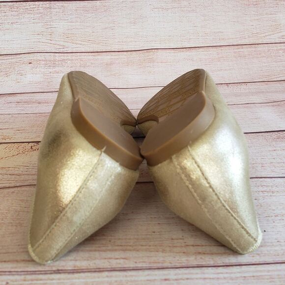 Badgley Mischka Metallic Leather Embellished Flats - Picture 10 of 11